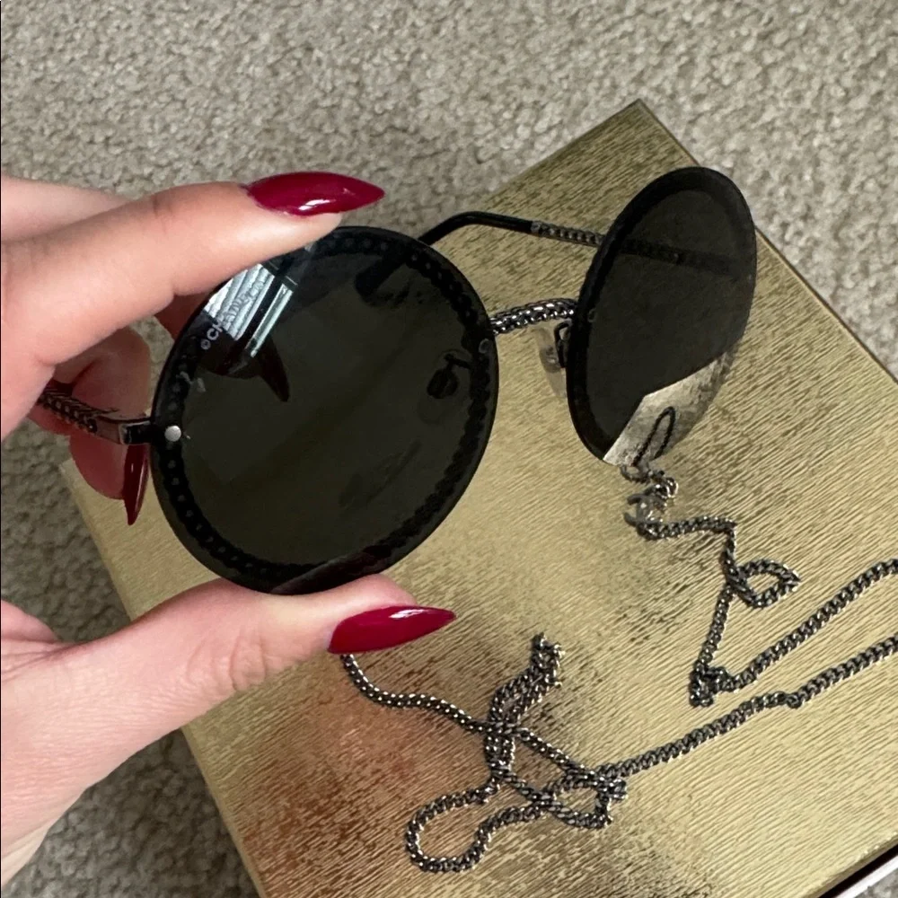 Chanel Women's Round-shape 4245
Sunglasses Black Coco Eyewear Frame With Chain - Picture 5 of 12